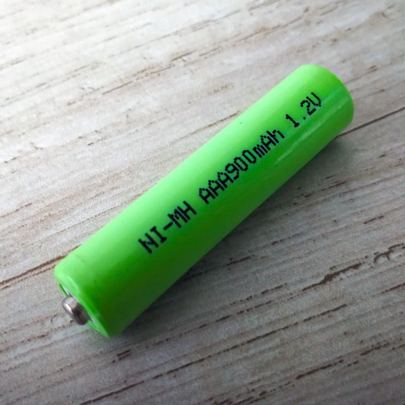 Batería recargable plana NiMH AAA de 1,2 V (900 mAh)